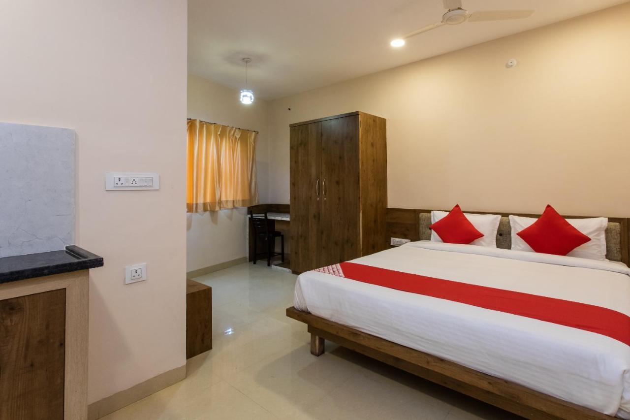 Oyo Hotel Badri Inn & Yatri Niwas Dzsabalpur Kültér fotó