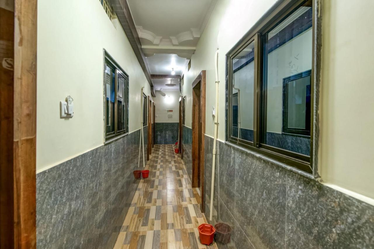 Oyo Hotel Badri Inn & Yatri Niwas Dzsabalpur Kültér fotó