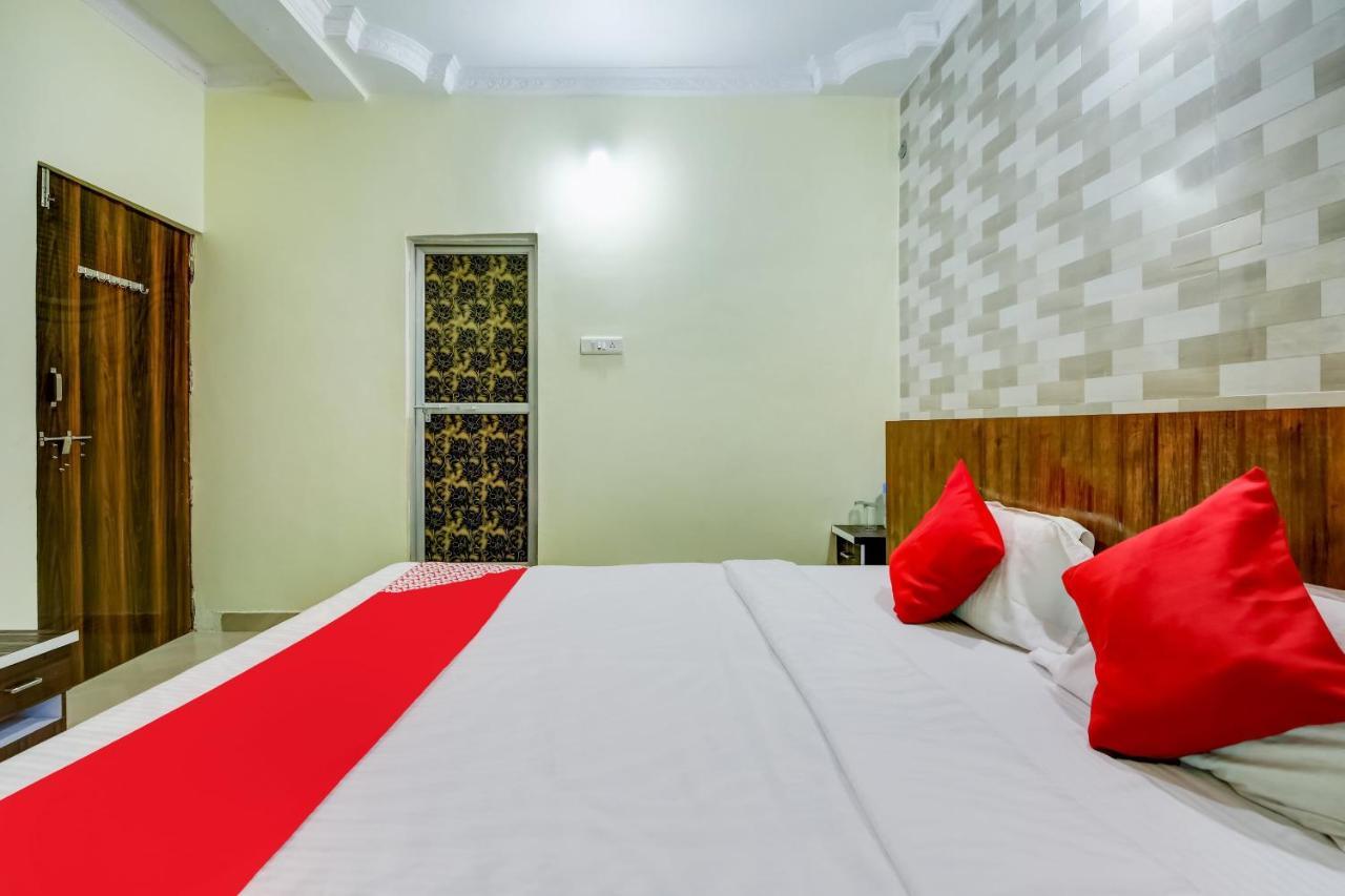 Oyo Hotel Badri Inn & Yatri Niwas Dzsabalpur Kültér fotó