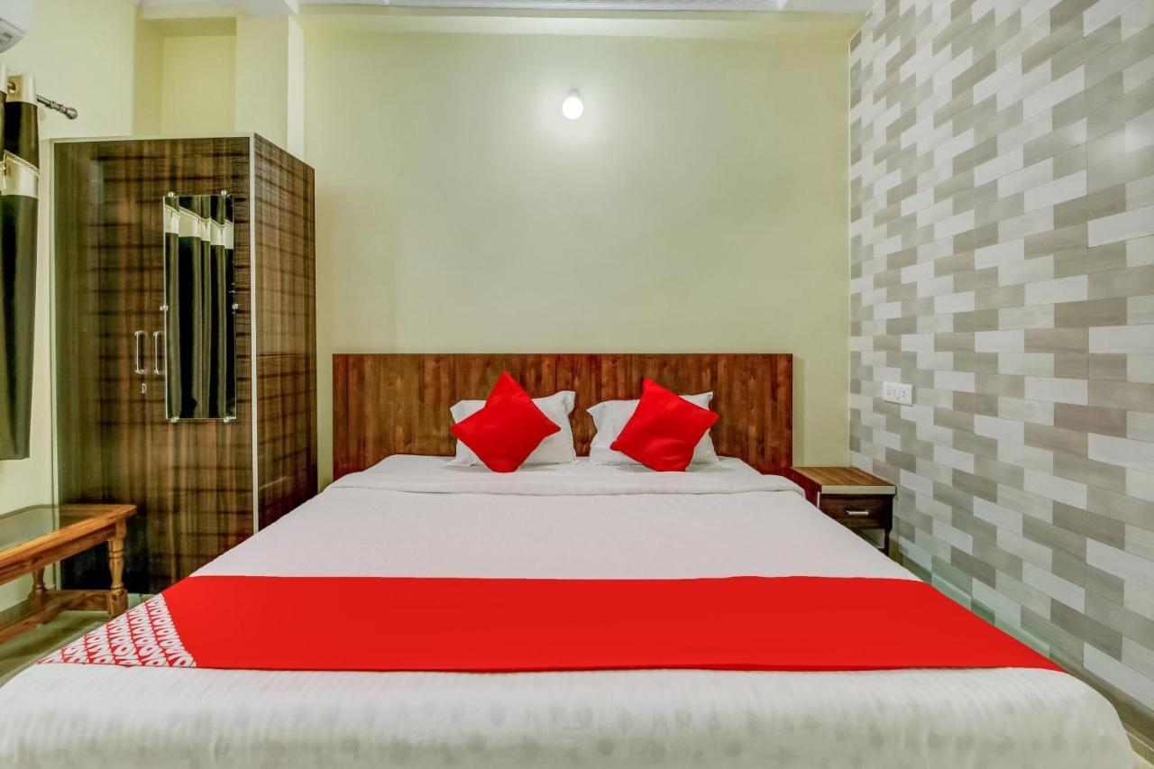 Oyo Hotel Badri Inn & Yatri Niwas Dzsabalpur Kültér fotó