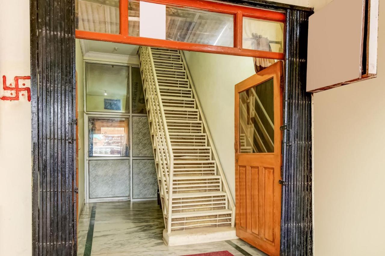 Oyo Hotel Badri Inn & Yatri Niwas Dzsabalpur Kültér fotó